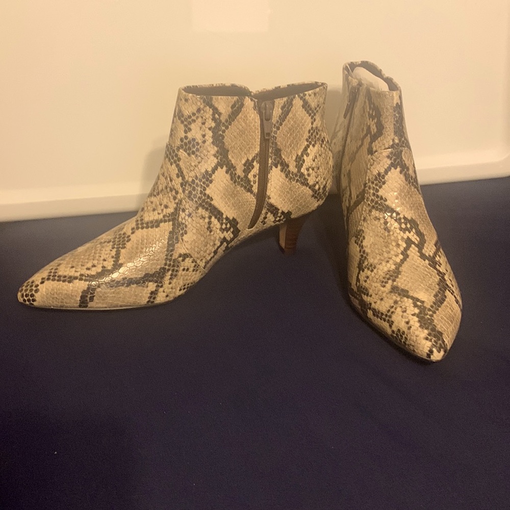 Clarks heeled ankle boot Man-Made leather